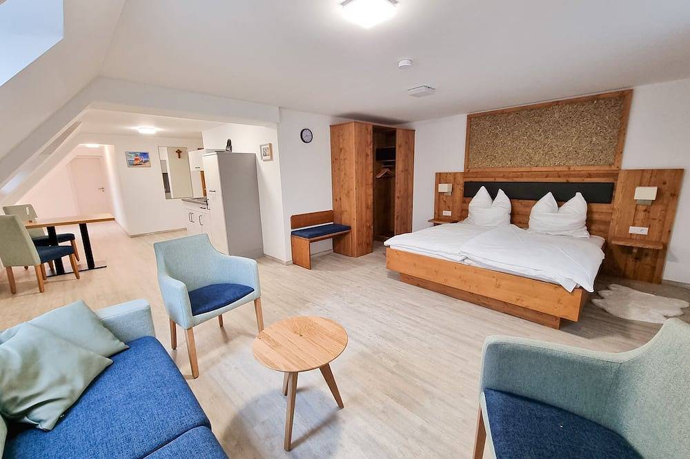 Ganze Wohnung, Apartment (47qm) mit Deckenbalken in Muhr am See, Fränkisches Seenland