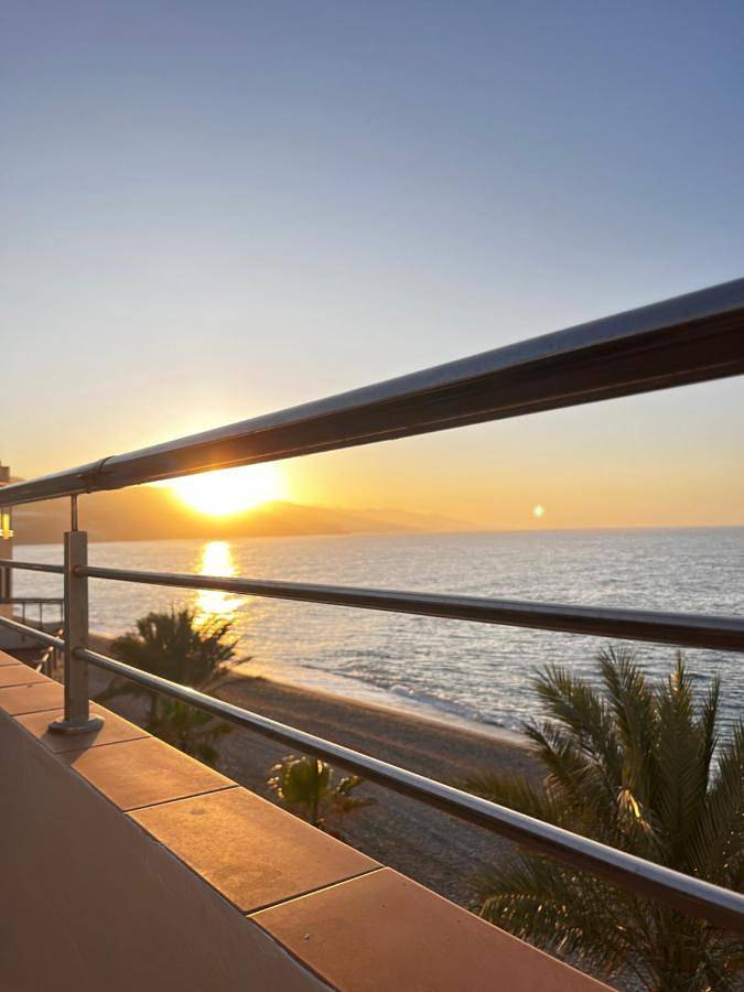 Apartamento para 6 personas, con vistas y terraza en Castell de Ferro
