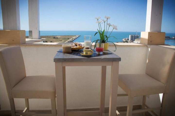 B&b per 5 persone, con Terrazza e Giardino nonché Panorama a Porto Empedocle
