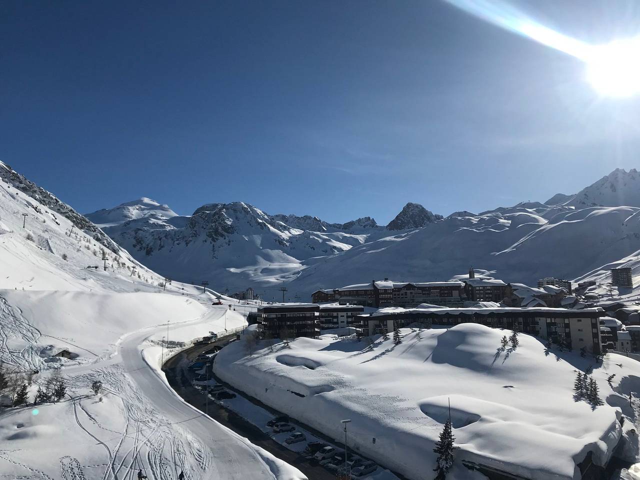 Entire apartment, Comfortable Duplex Near Slopes and Shops | Balcony | Sleeps 8 in Tignes, Massif de la Vanoise
