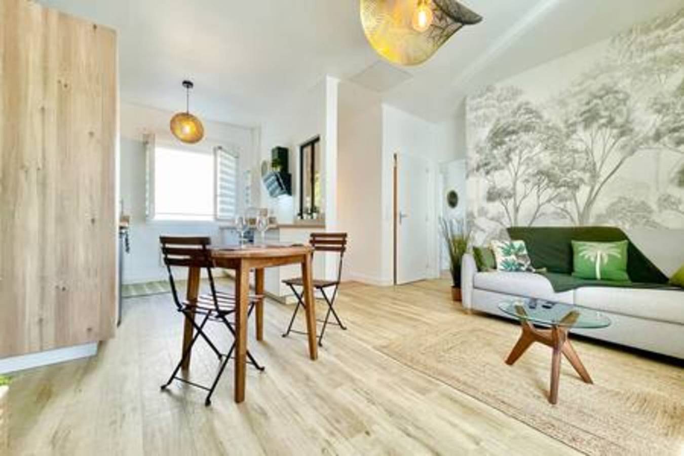 Apartamento entero, The Wild I Close to downtown and the beach in Saint-Nazaire, Côte de Jade