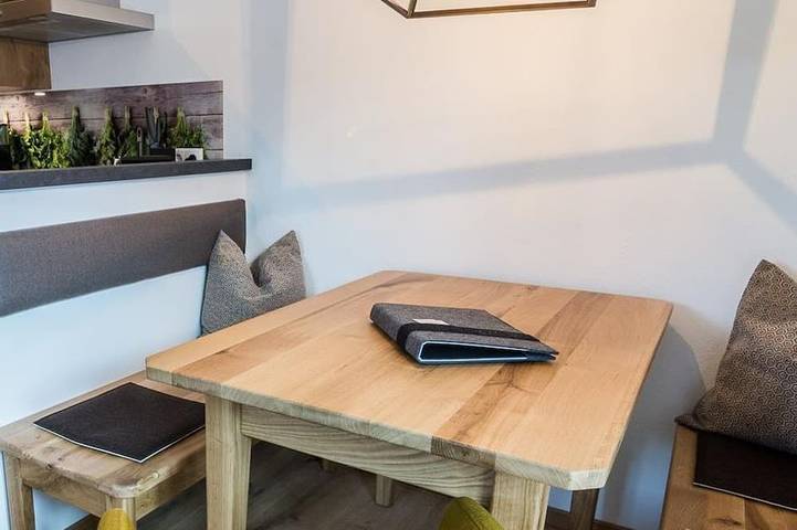 Bauernhof für 2 Personen, mit Balkon und Whirlpool sowie Terrasse und Sauna in Oberammergau
