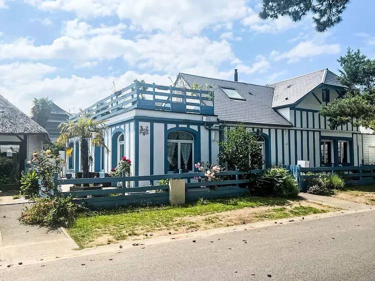 Maison 10 Personnes in Merville-Franceville-Plage, Región de Caen