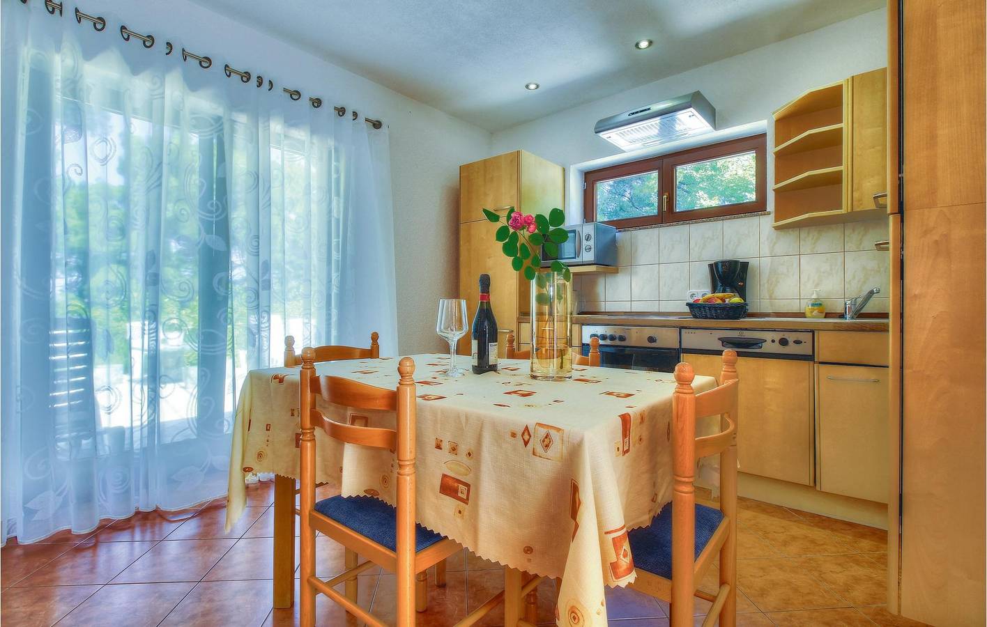 Ferienhaus für 10 Personen mit Terrasse in Kaštel (Plovanija), Buje