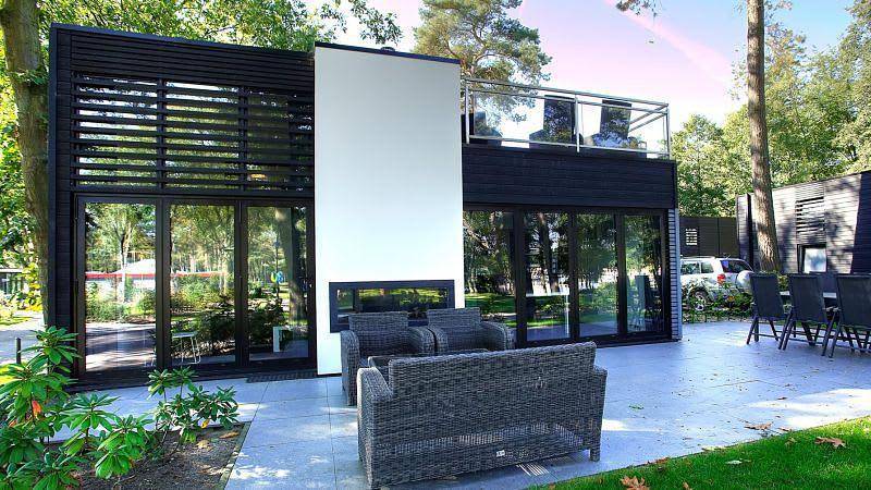 Chalet voor 6 personen, with Balkon/Terras and Terras as well as Tuin and Zwembad in Otterlo