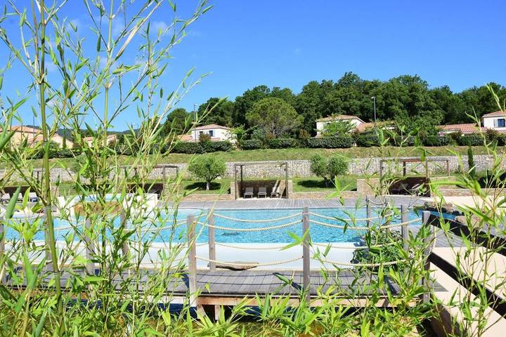 Alojamiento y desayuno para 3 personas, con jardín y sauna además de piscina y vistas - 1