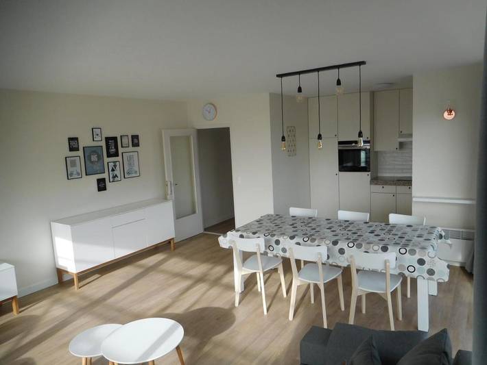 Vakantieappartement voor 11 personen, met balkon en uitzicht in De Panne