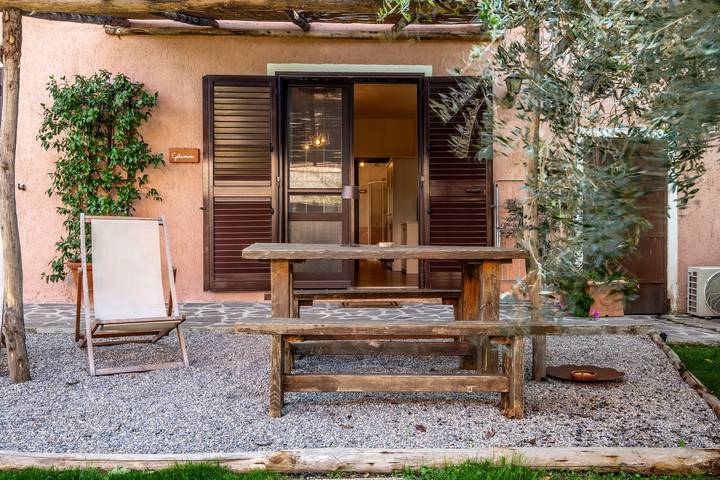 Monolocale per 4 persone, con giardino, con animali domestici in Maremma