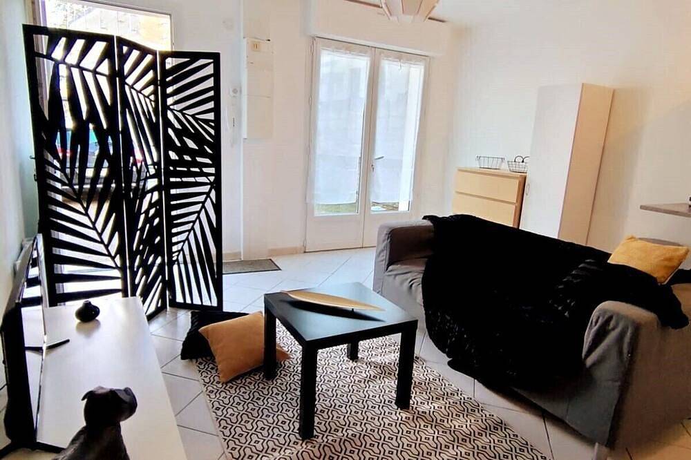 Entire apartment, Apartment-Private Bathroom in Étampes, Essonne