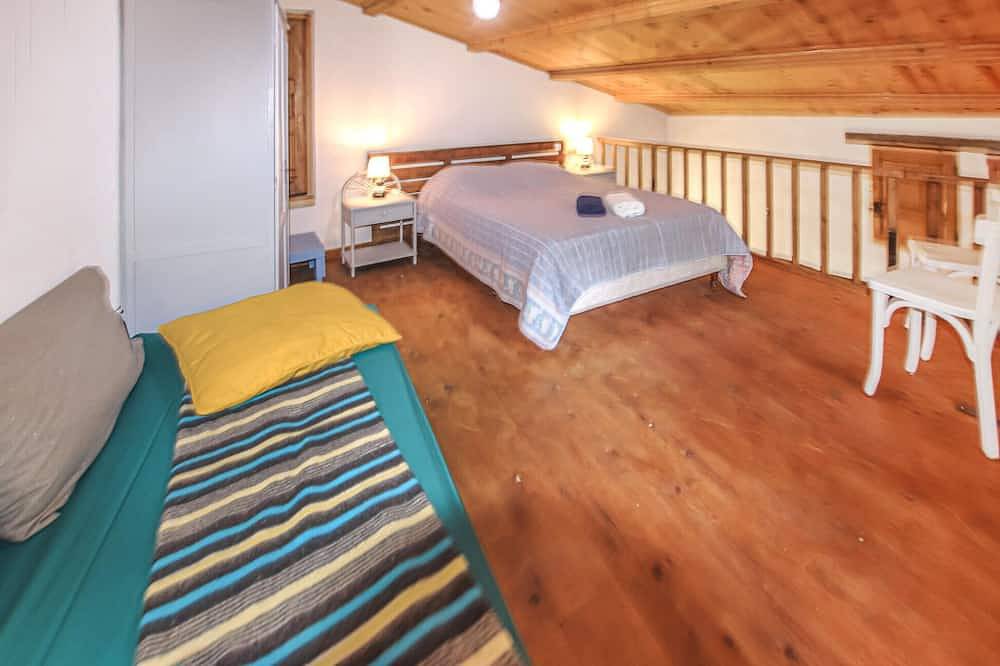 Awesome home in La Motte-Chalancon in La Motte-Chalancon, Région de Die