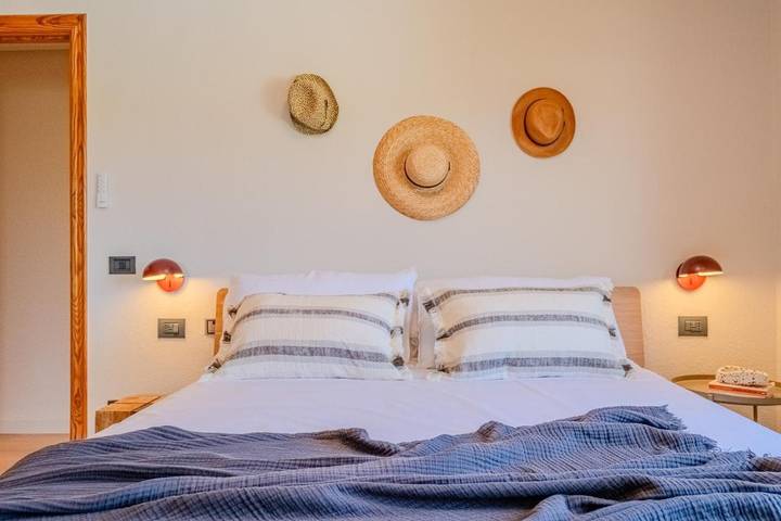 Casa rural para 6 personas, con Balcón y Terraza además de Jardín y Piscina en Montrás - 4