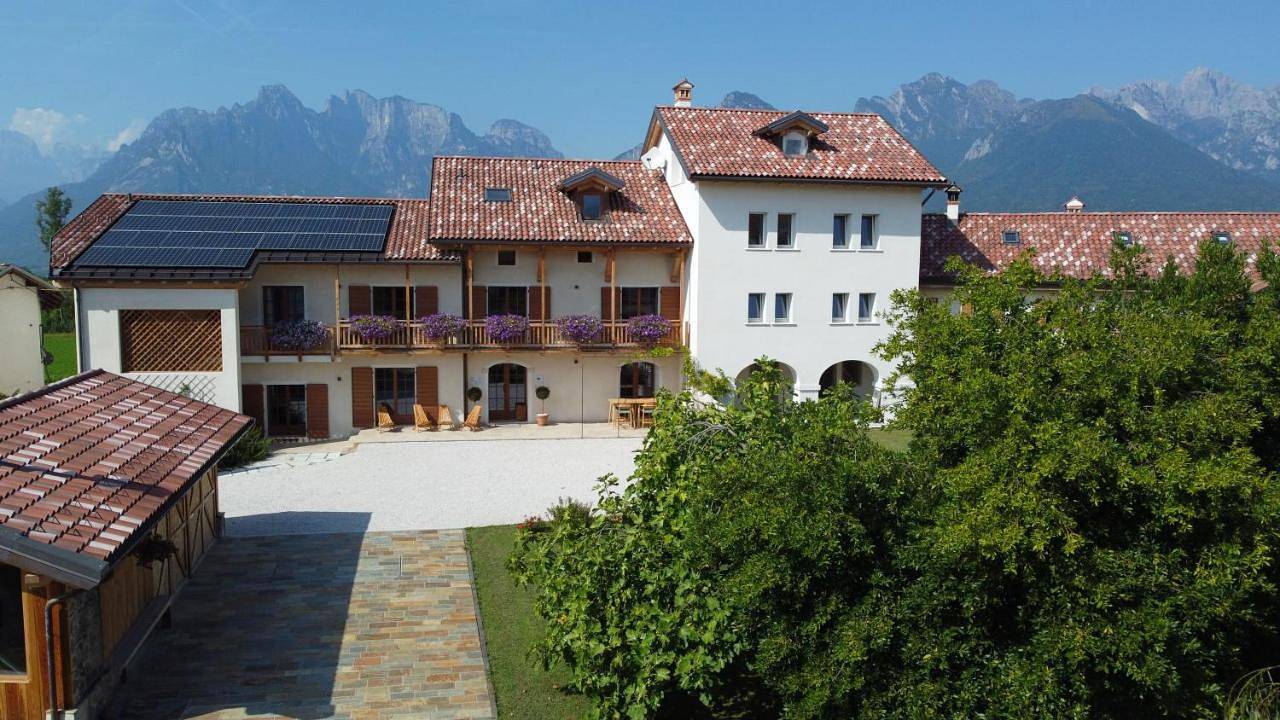 Suite with Balcony in Belluno, Schiaragruppe