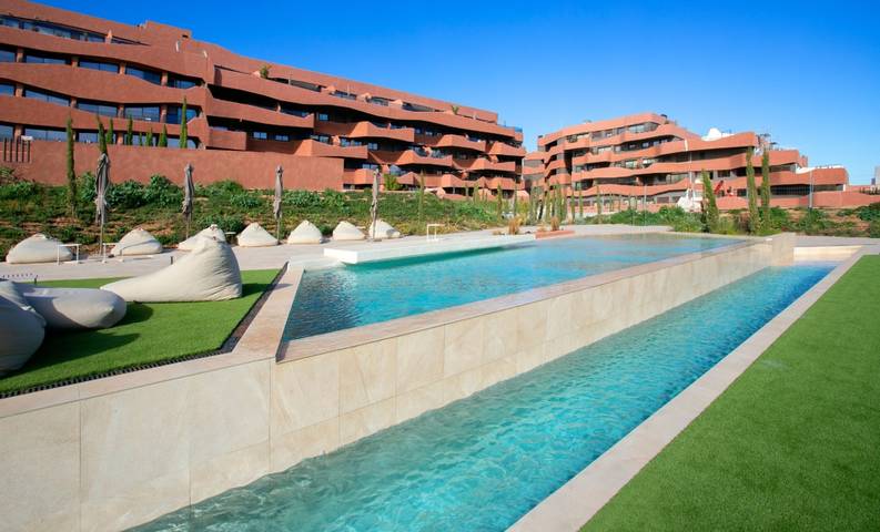 Appartamento vacanze per 4 persone, con balcone e piscina - 1