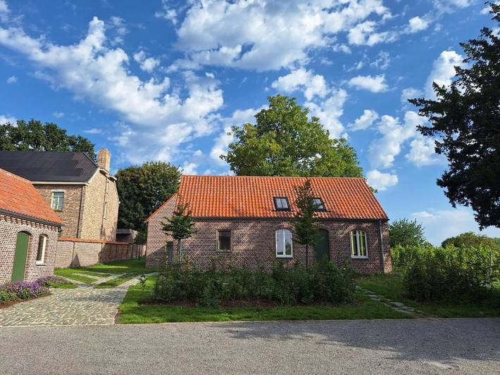 Location de vacances pour 12 personnes, avec jardin et vue à Zwalm