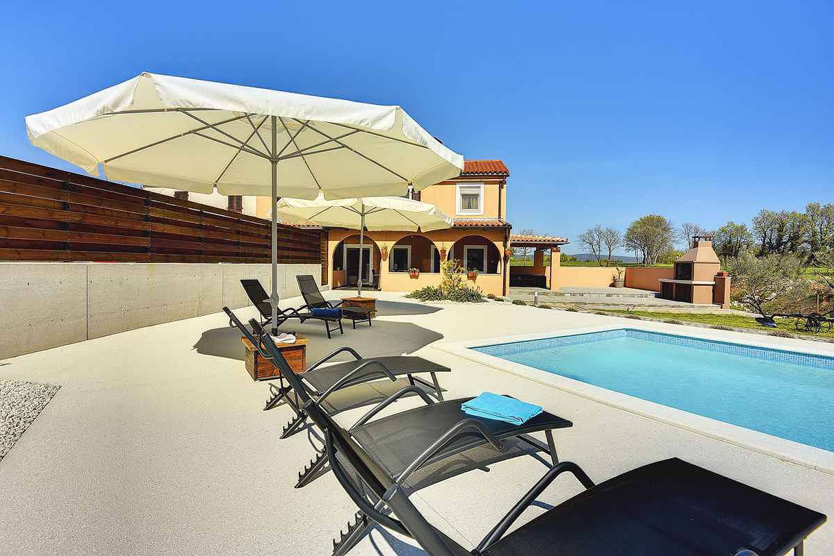 Ferienhaus mit Terrasse für 2 Personen in Hreljići, Marčana