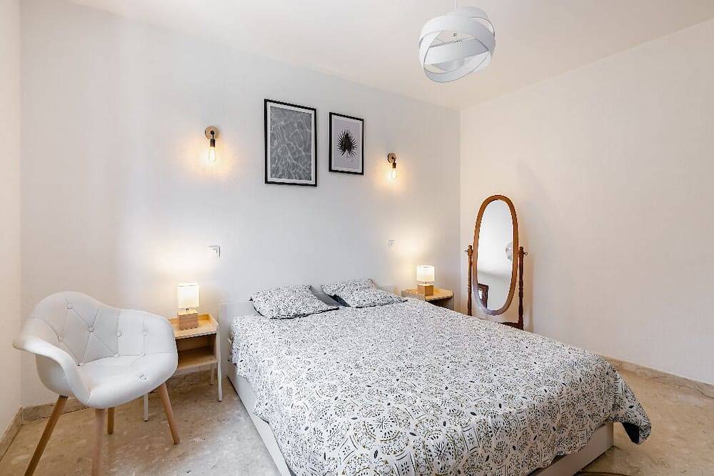 Var- Toulon - Villa grande de 200 m2 - piscina privada - hasta 9 personas in Belgentier, Region de Toulon