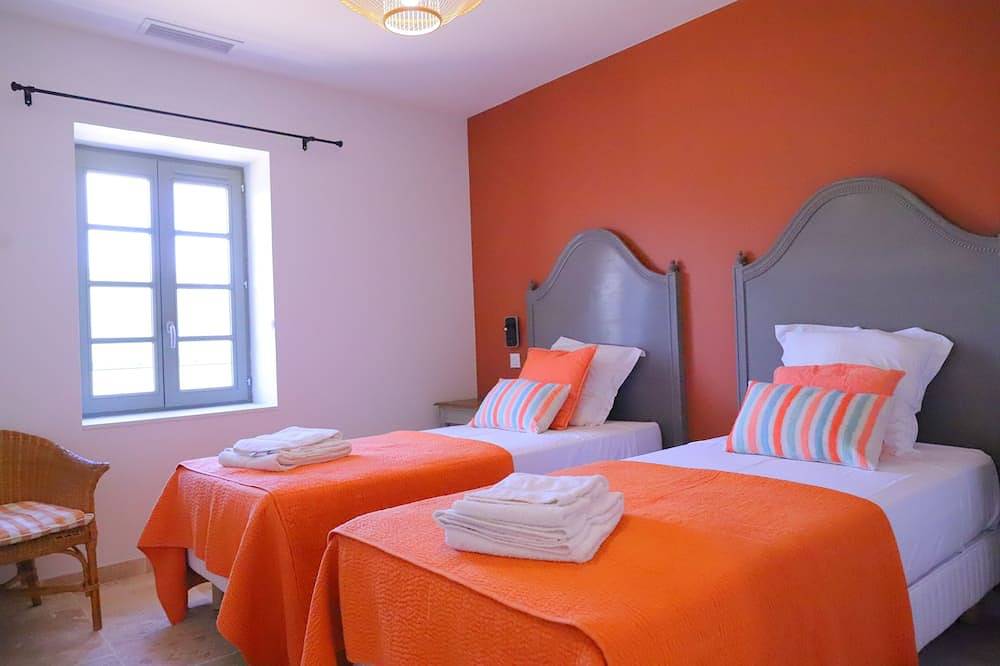 The house in the vineyards in Narbonne, Narbonne region