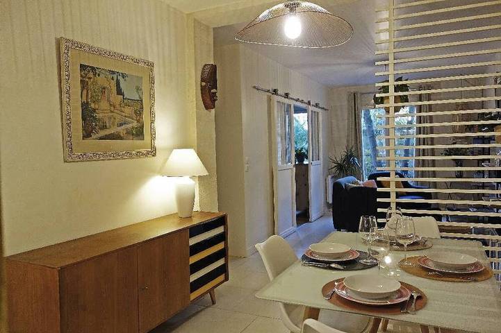 Ferienwohnung für 4 Personen, mit Terrasse und Garten sowie Whirlpool in Bordeaux