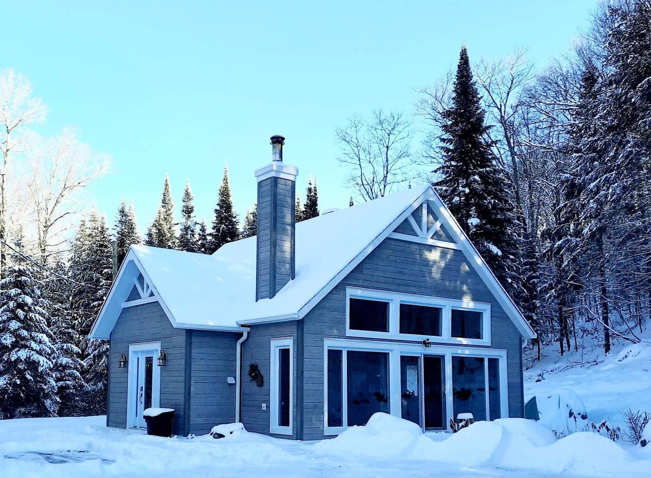 Le M sangeai Citq 300267 in Lac-Supérieur, Quebec
