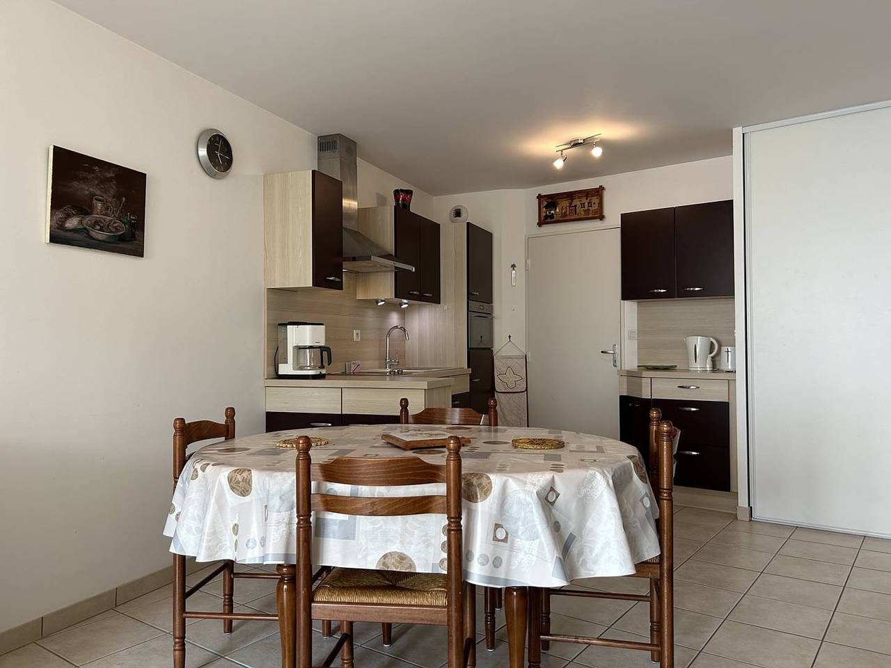 Apartamento vacacional entero, 652 - 1-bedroom apartment in a quiet residence in the heart of Erquy in Erquy, Côte d’Émeraude