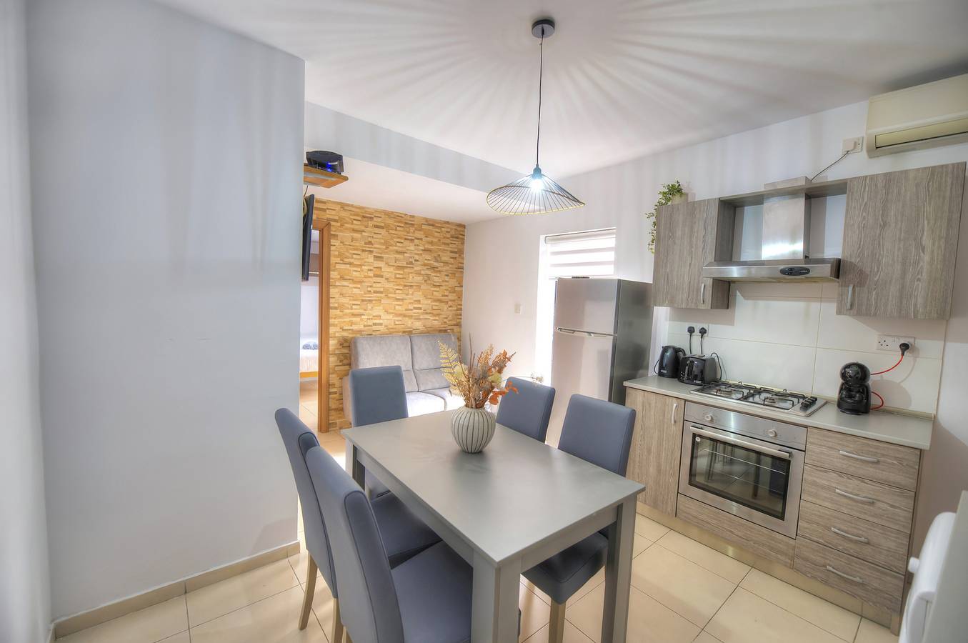 Entire apartment, Holiday apartment for 5 people with balcony in Paceville, San Giljan