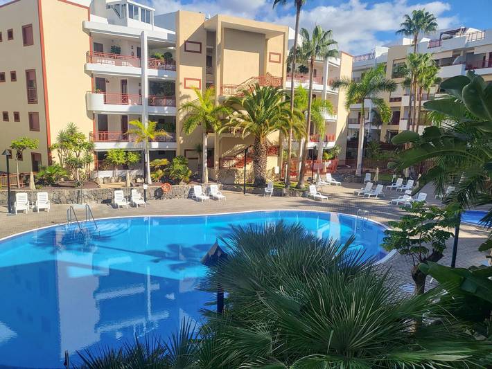 Vakantieappartement voor 2 personen, with zwembad and tuin as well as balkon in Palm-Mar