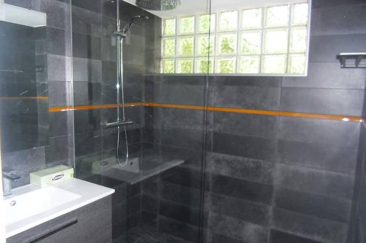 Gîte pour 2 personnes, avec jardin et terrasse à Roussillon - 3