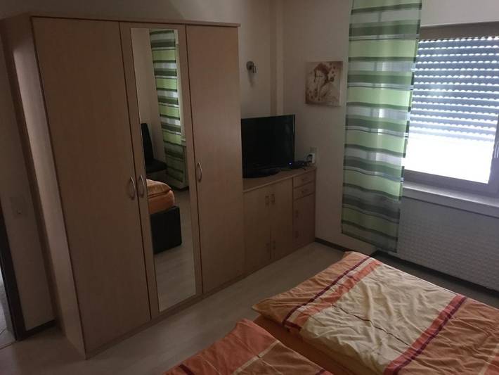 Ferienwohnung für 5 Personen, mit Terrasse und Garten sowie Pool und Sauna in Künzell - 3