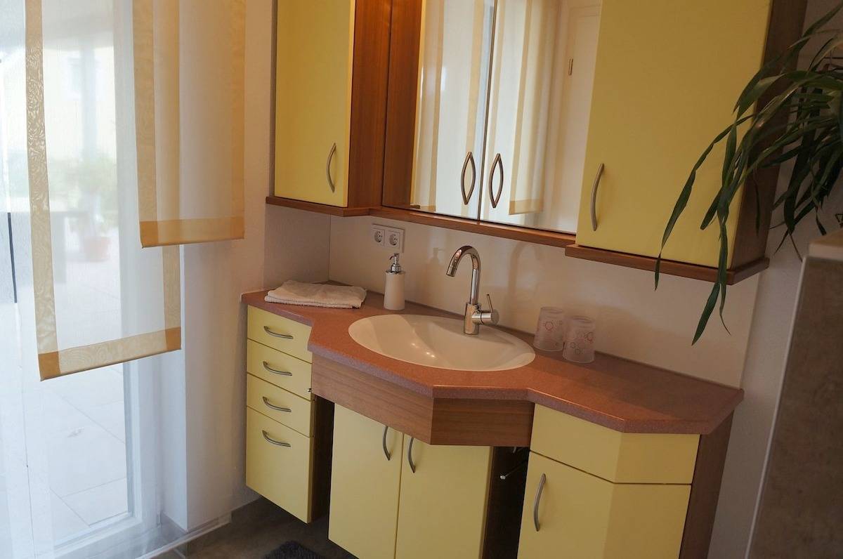 Ganze Wohnung, Ferienwohnung Familie Nachtmann - Ferienwohnung mit großer Südterasse und Loungemöbel in Beilngries, Altmühltal