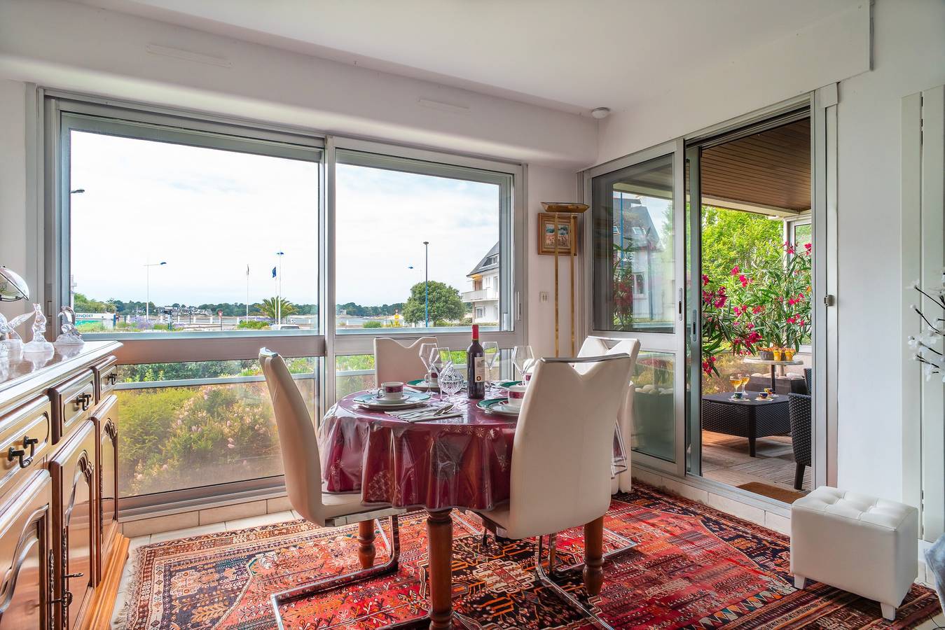 Appartement entier, Appartement « Avec Vue sur Mer » avec terrasse privée, balcon et Wi-Fi in Bénodet, Région de Quimper