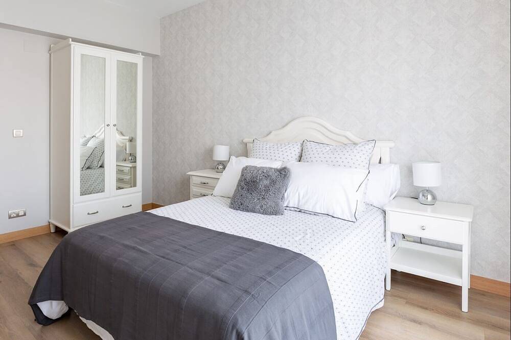 Apartamento entero, Piso 3 Adeinés Viviendas uso Turistico in La Estrada, Provincia de Pontevedra