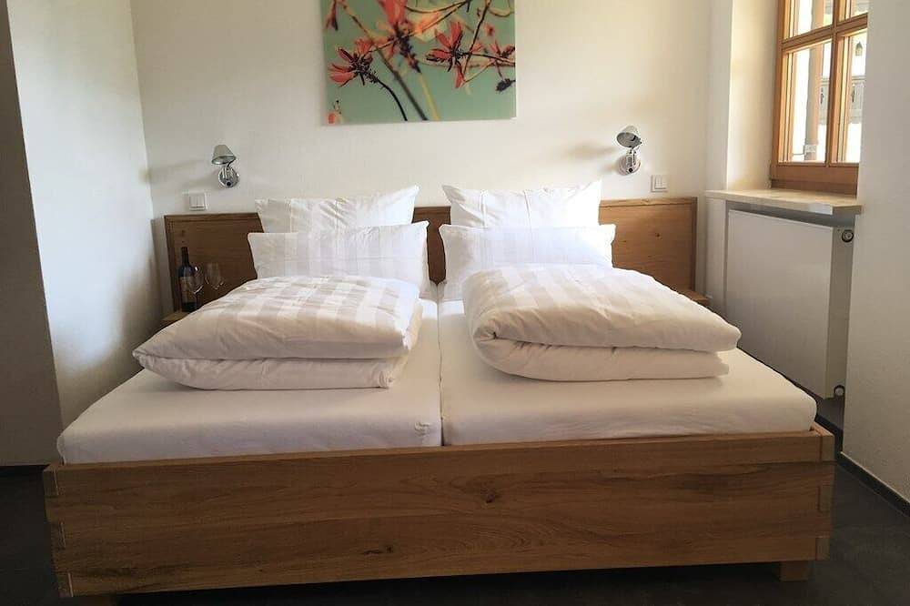 Ganze Wohnung, Chalet Apartment für 2 - 6 Pers. mit Kamin und Sauna, 91qm in Schleching, Bayerische Alpen