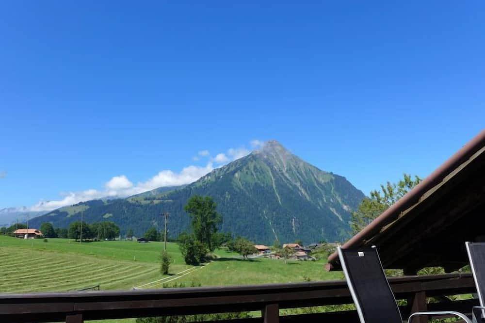 Panoramablick by Interhome in Aeschi bei Spiez, Thunersee