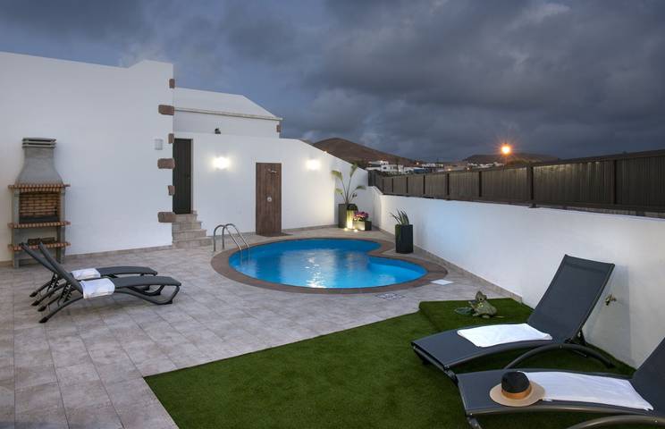 Casa Valeria: casa vacacional espaciosa con WiFi en Mancha Blanca in Mancha Blanca, Tinajo
