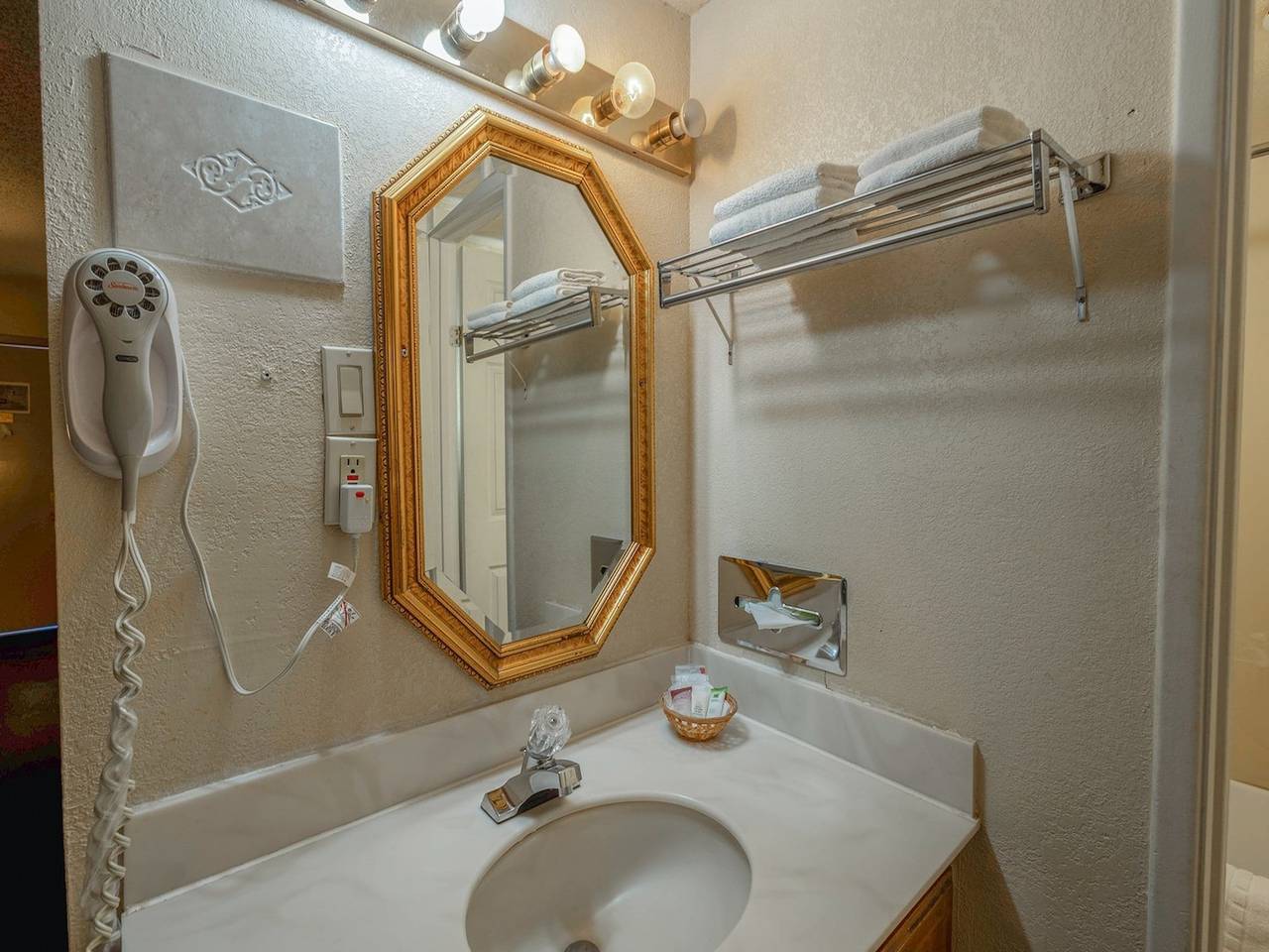Apartamento entero, 2 camas tamaño queen | No fumadores in Gallup (desambiguación), Condado de McKinley