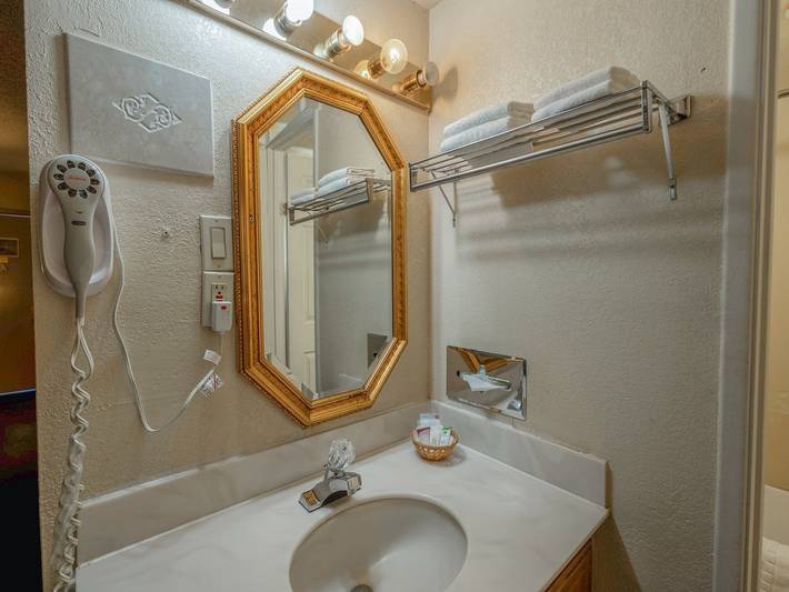 Apartamento entero, 2 camas tamaño queen | No fumadores in Gallup (desambiguación), Condado de McKinley