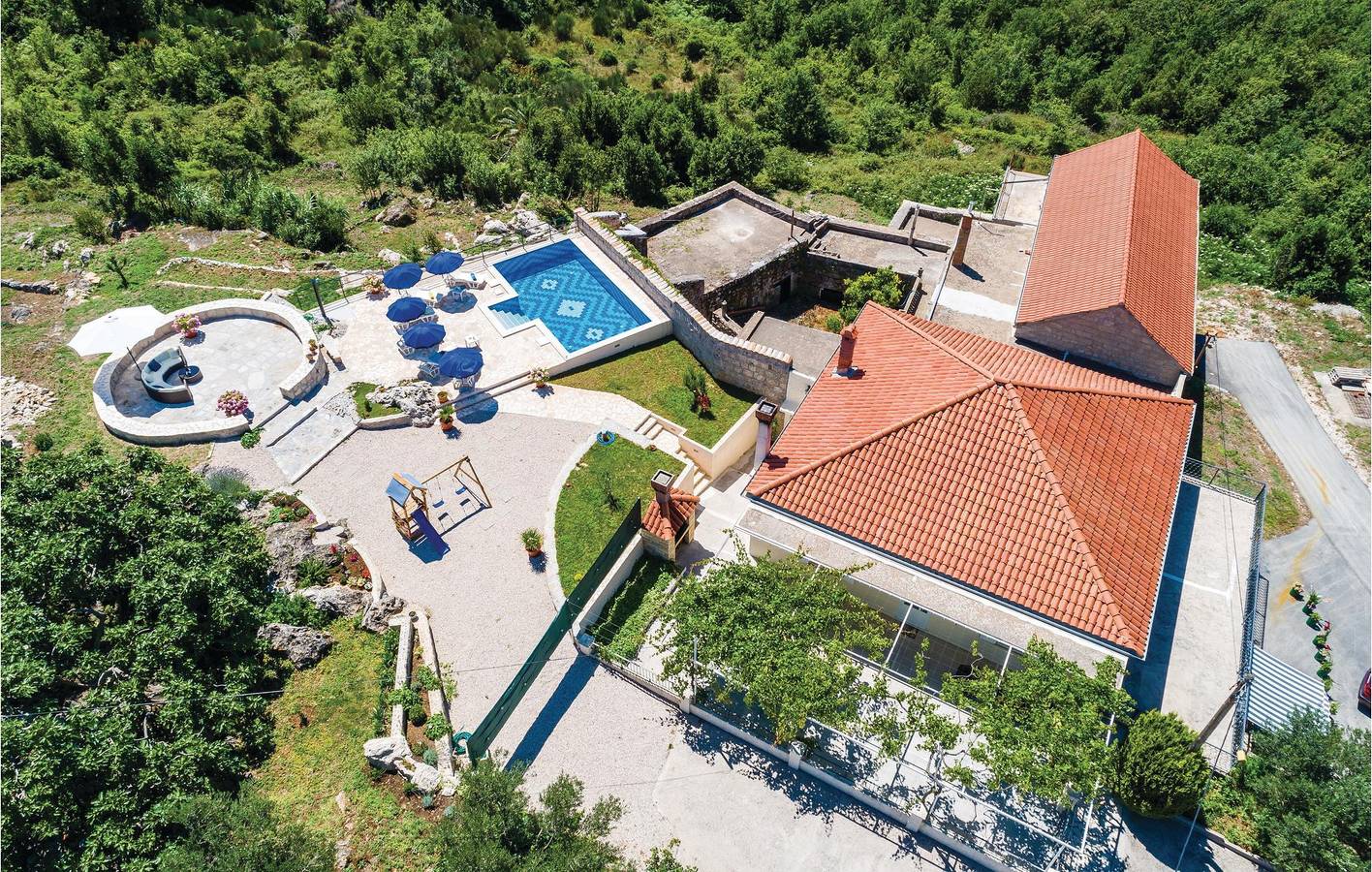 Ferienhaus für 6 Personen mit Terrasse in Općina Konavle, Dubrovnik-Neretva