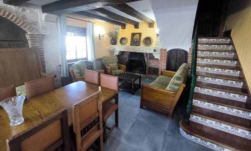 Apartamento para 14 personas, con vistas y jardín en Ciudad Rodrigo