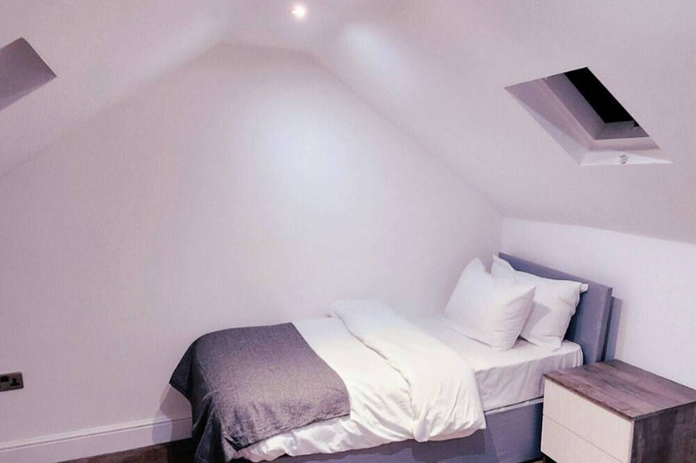 Elegant family home, 2x jacuzzi corner bath… in Luton, Chiltern Hills