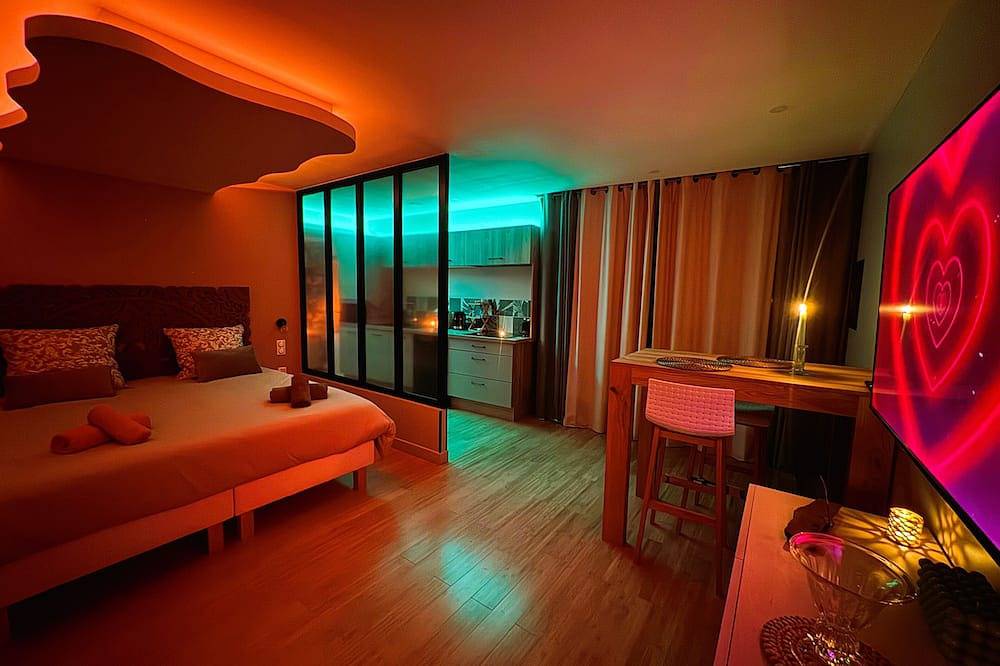 Appartement entier, Le dix - Suite Romantique in Vallabrix, Région de Nîmes