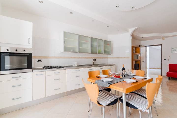 Location de vacances pour 7 personnes, avec balcon et jardin dans Région d'Otranto - 3