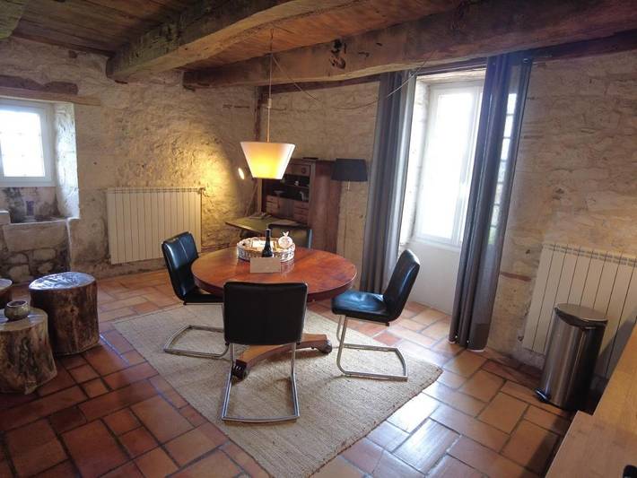 Gîte pour 2 personnes, avec jardin ainsi que vue et piscine, animaux acceptés à Valeilles - 2