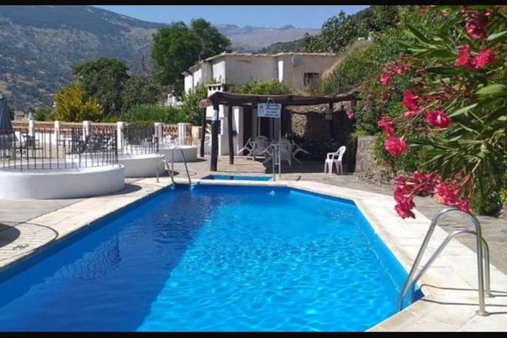 Appartement de vacances pour 3 personnes, avec piscine ainsi que vue et terrasse - 1