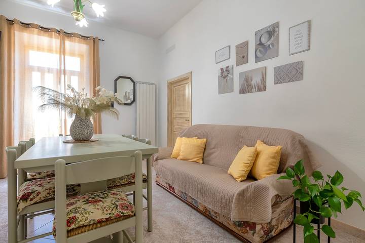 Appartamento intero, Appartamento "Viviana's Holiday Home" con Wi-Fi in Trinità d'Agultu e Vignola (Borgo), Trinità d'Agultu e Vignola