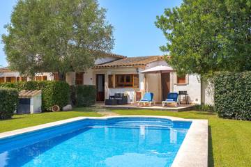 Villa in Pollença, Serra de Tramuntana für 2 