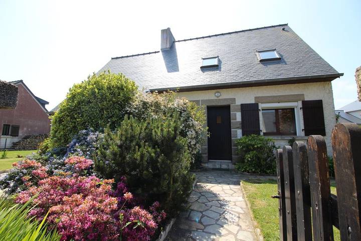 Gîte pour 6 personnes, avec terrasse et jardin à Plurien - 4