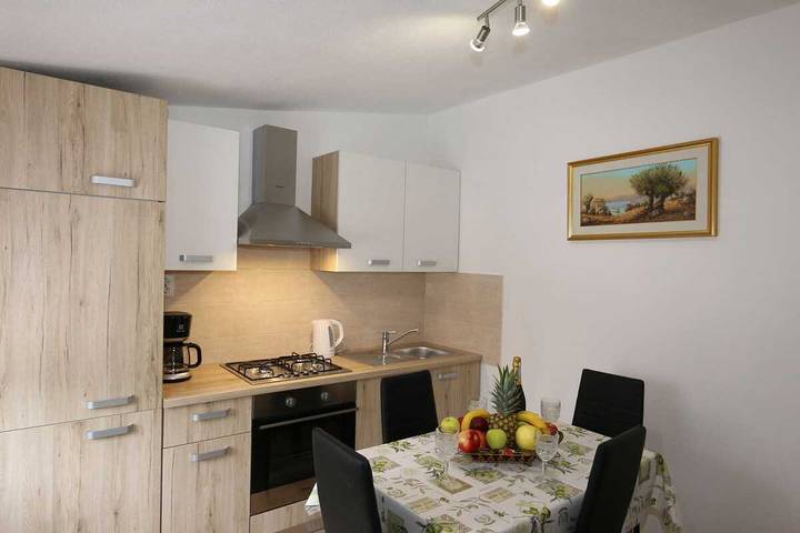 Ferienhaus für 2 Personen, mit Terrasse in Silo (Krk) - 2