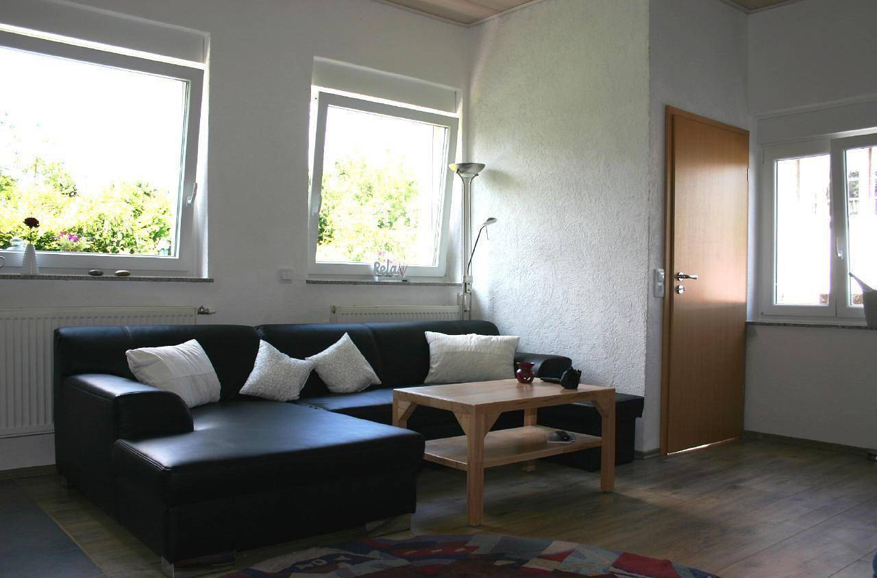 Ganze Ferienwohnung, Helle Ferienwohnung in Mehren mit Eigenem Garten in Mehren, Vulkaneifel