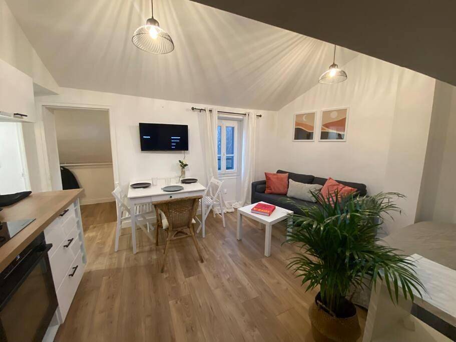 Appartement entier, La Mansarde Lcd Pontoise in Pontoise, Val-d'Oise