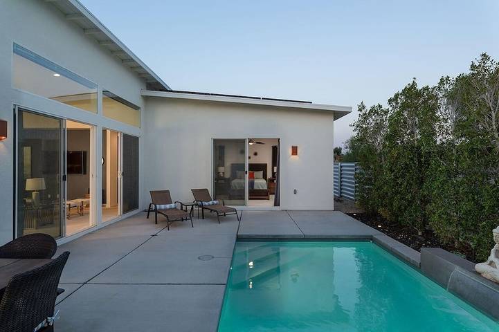 Vacation rental for 6 people, with terrace in Desert Hot Springs